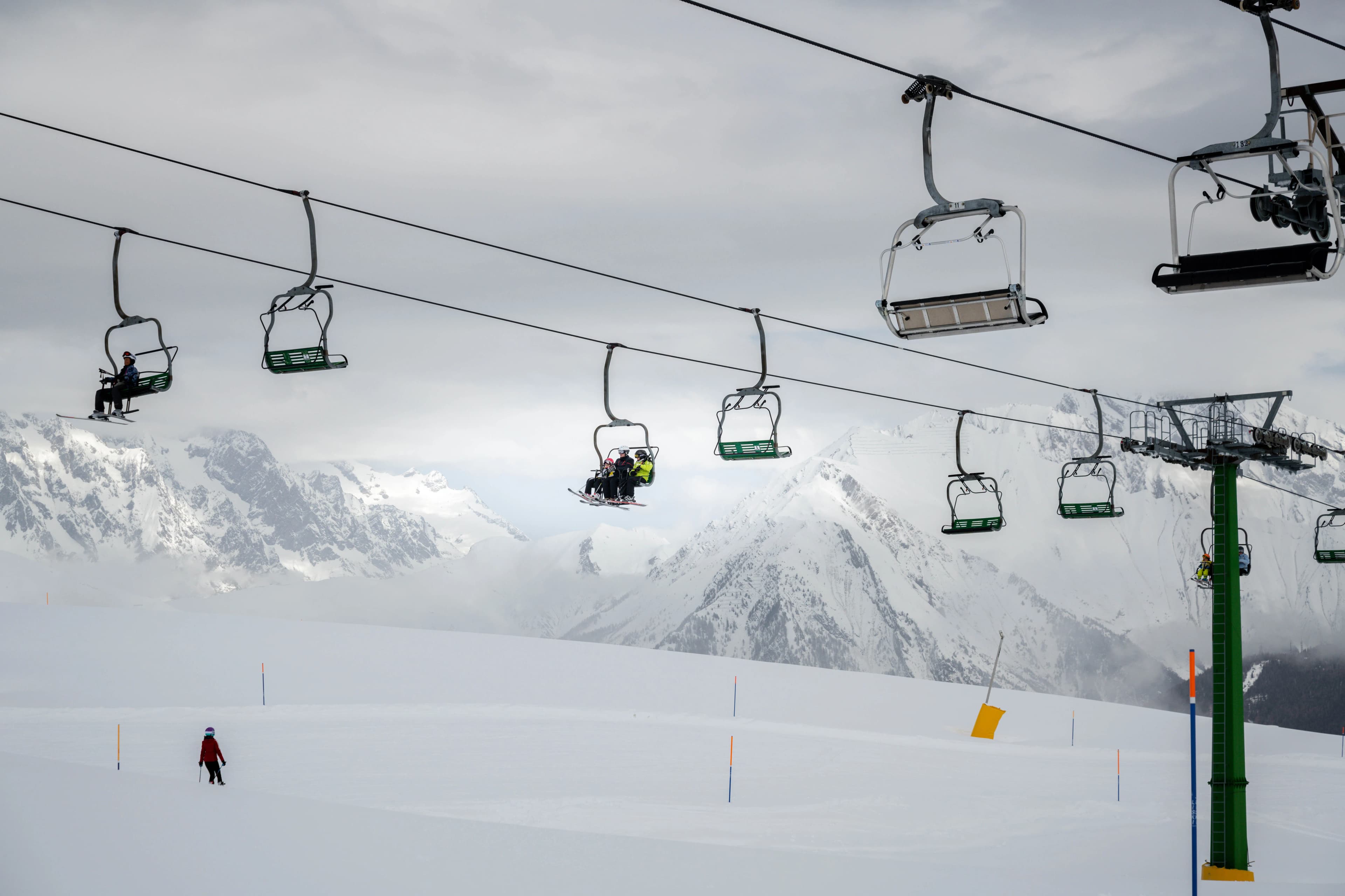 La Thuile Hero